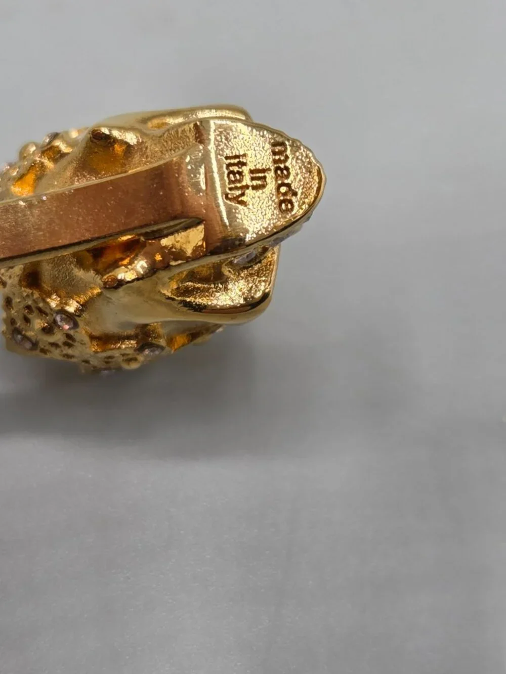 Alexander McQueen Dual Skull Gold Ton Bangle Bracelet Crystal Eyes NEW NWT - Picture 8 of 15